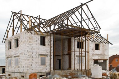 Какое количество строительных материалов нужно для постройки дома?